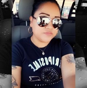 Meet your Posher, Lorena